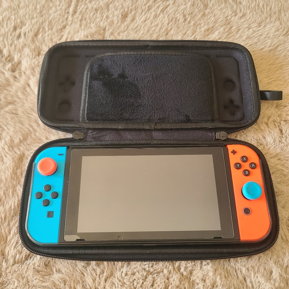 Slim Nintendo Switch/ Switch Lite carrying case